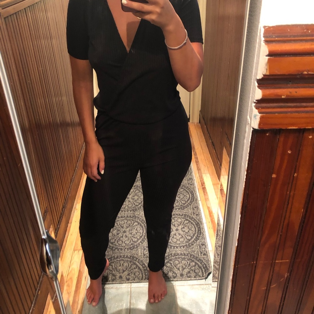 Zara cotton jumpsuit size small- tote a